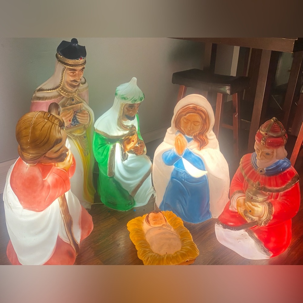 Vintage Nativity set - Picture 2 of 7